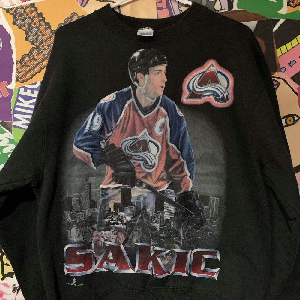 VINTAGE COLORADO AVALANCHE JOE SAKIC SWEATER